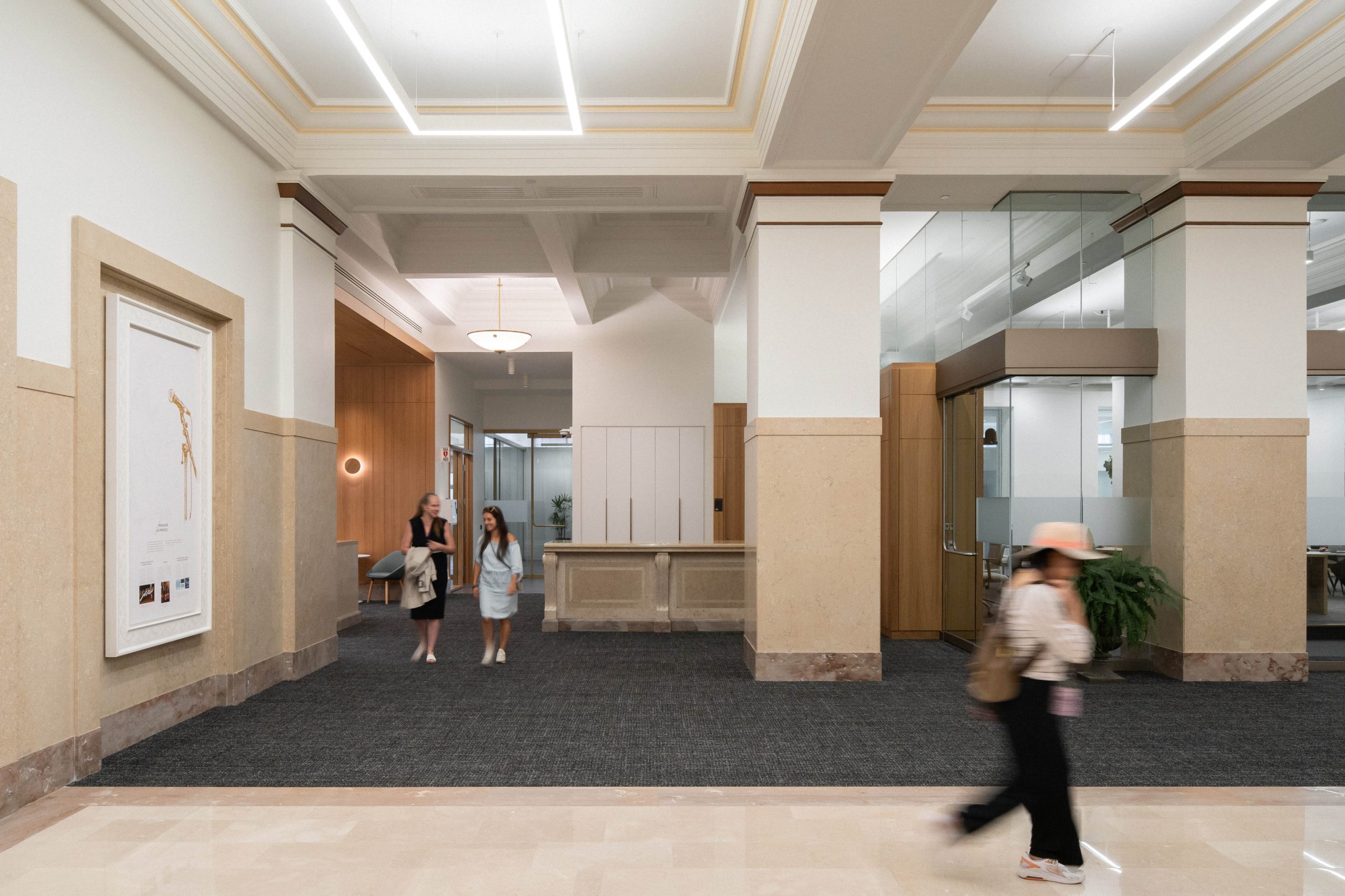 Accès vers le café public de l'hôtel de ville de Montréal